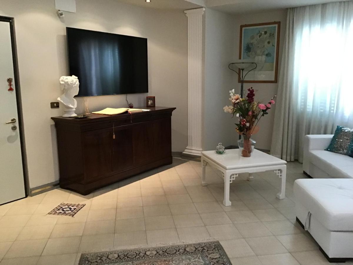 B&B Villa Tania Lido di Noto Екстер'єр фото